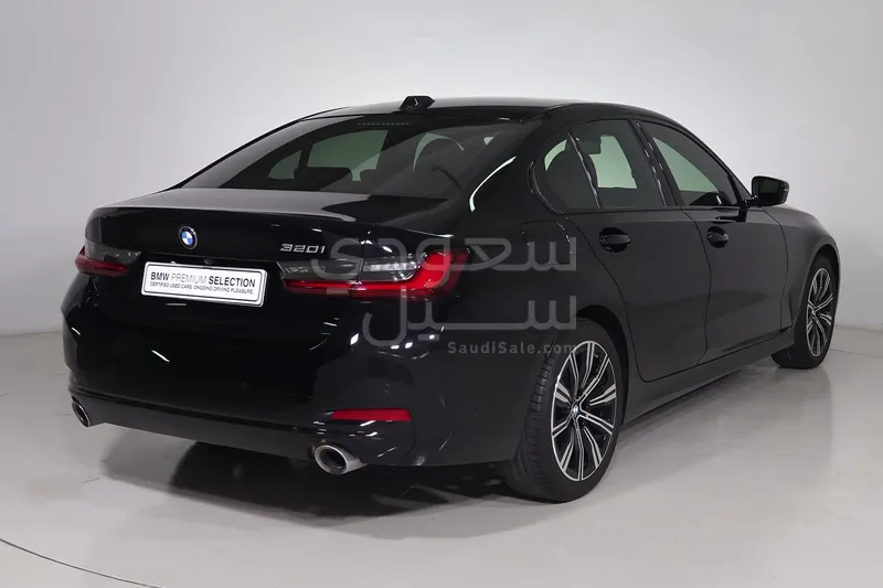 2025 بي ام دبليو الفئة الثالثة 320 أي