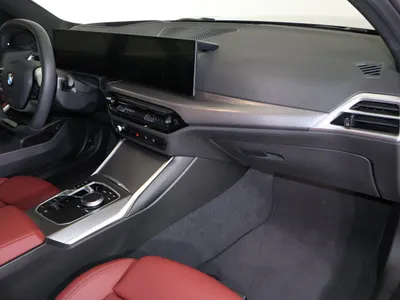 2025 بي ام دبليو الفئة الثالثة 320 أي