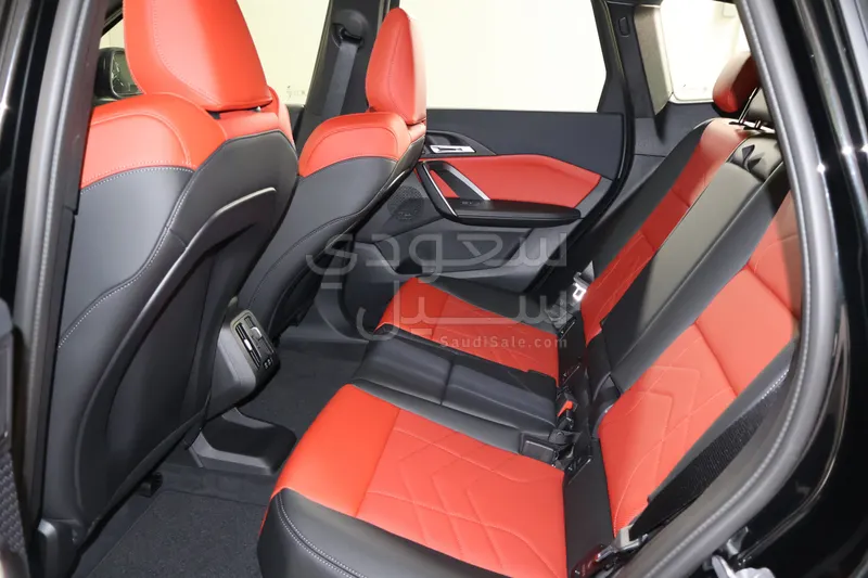 2025 بي ام دبليو الفئة اي