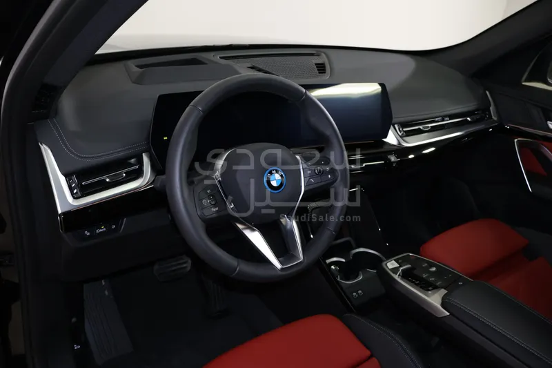 2025 بي ام دبليو الفئة اي