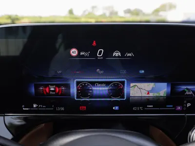 2026 مرسيدس - بنز إي 300 أي إم جي