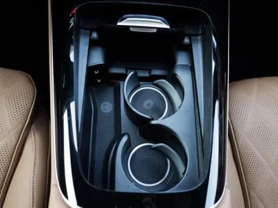 2026 مرسيدس - بنز إي 300 أي إم جي