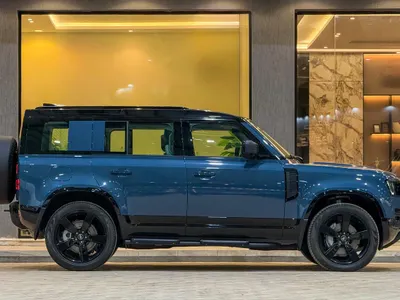 2025 Land Rover Defender 110