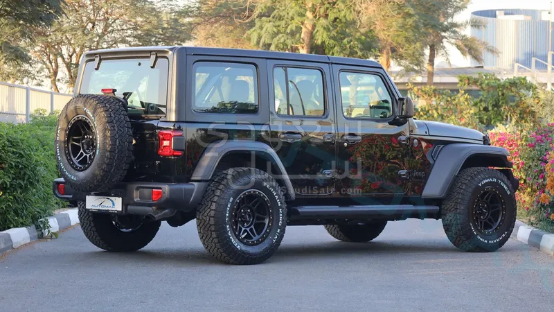 2025 جييب رانجلر سبورت بلس