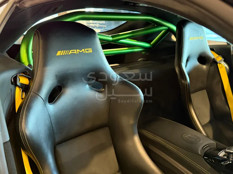 2018 مرسيدس - بنز جي تي أر أي إم جي