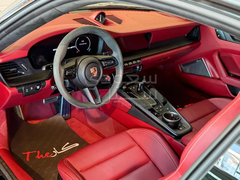 2025 بورش 911 كاريرا جي تي اس