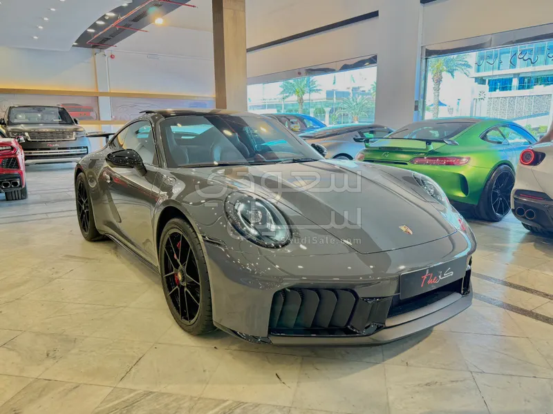 2025 بورش 911 كاريرا جي تي اس