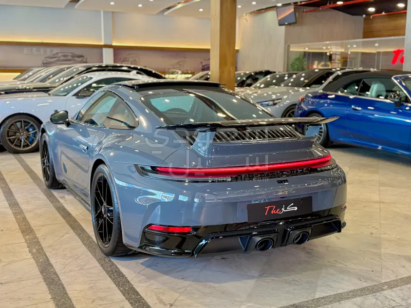 2025 بورش 911 كاريرا جي تي اس