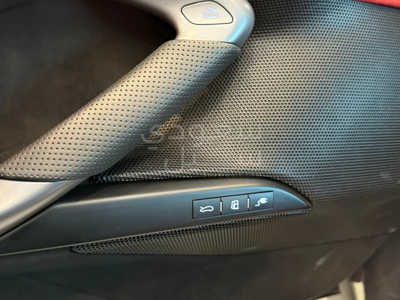 2024 فيراري جي تي بي 296