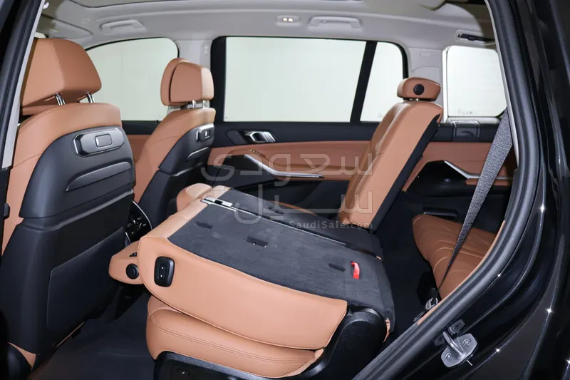 2026 بي ام دبليو الفئة اكس 7