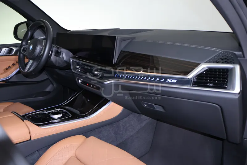 2025 بي ام دبليو الفئة اكس 5 إم كت