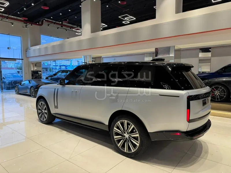 2023 لاند روفر رينج روفر فوج اس اي