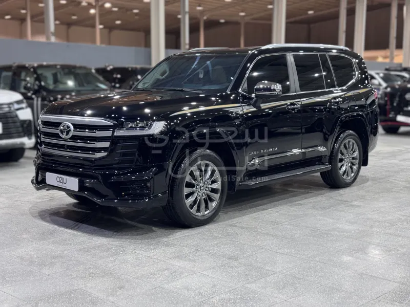 2024 تويوتا لاند كروزر في اكس ار