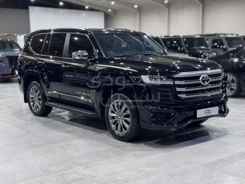 2024 تويوتا لاند كروزر في اكس ار