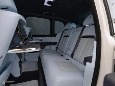 2025 رولز رويس كولينان