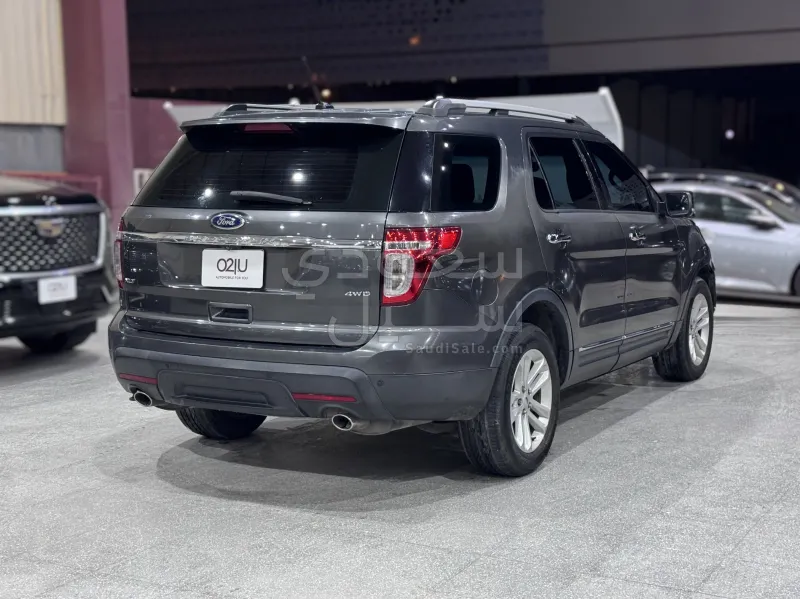 2015 فورد اكسبلورر اكس ال تي