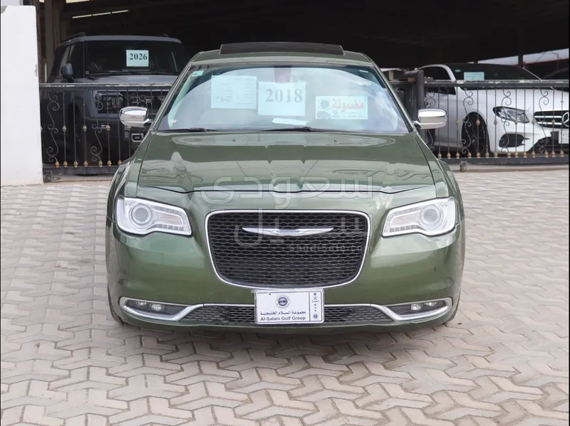 2018 كرايسلر 300 سي