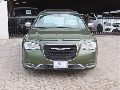 2018 كرايسلر 300 سي