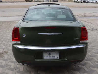 2018 كرايسلر 300 سي