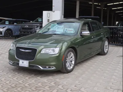 2018 كرايسلر 300 سي