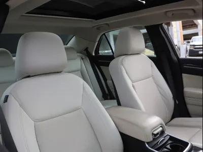 2018 كرايسلر 300 سي