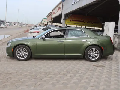 2018 كرايسلر 300 سي