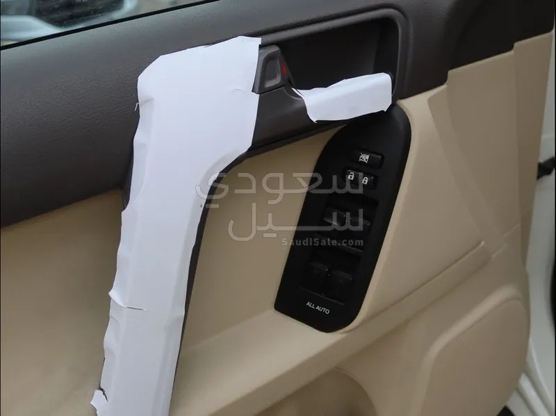 2023 تويوتا برادو تي اكس ال