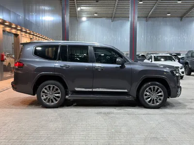 2023 تويوتا لاند كروزر جي اكس ار