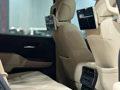 2023 تويوتا لاند كروزر جي اكس ار