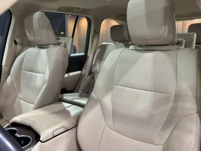 2023 تويوتا لاند كروزر جي اكس ار