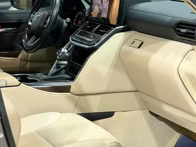 2023 تويوتا لاند كروزر جي اكس ار