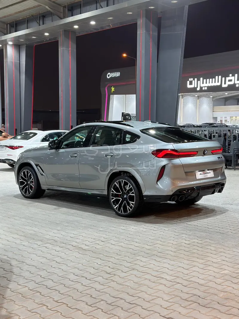 2022 بي ام دبليو الفئة اكس 6 إم كومبيتيشن