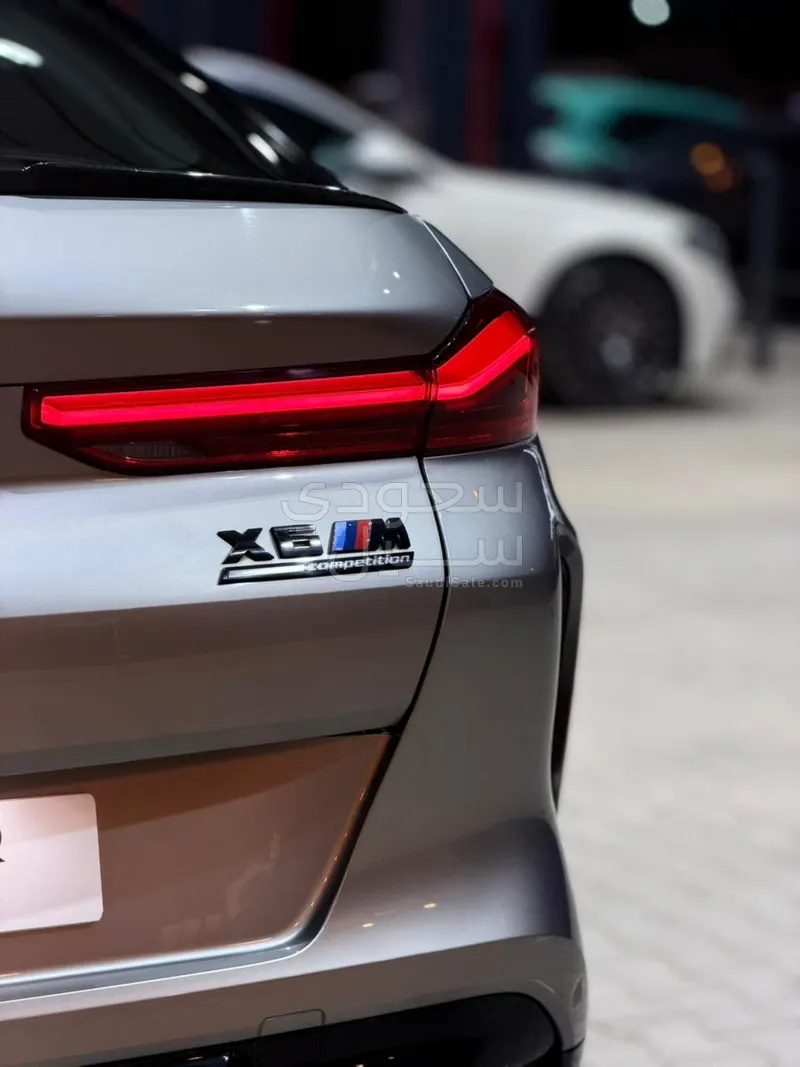 2022 بي ام دبليو الفئة اكس 6 إم كومبيتيشن