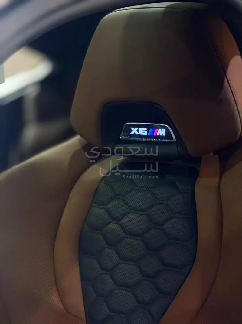 2022 بي ام دبليو الفئة اكس 6 إم كومبيتيشن