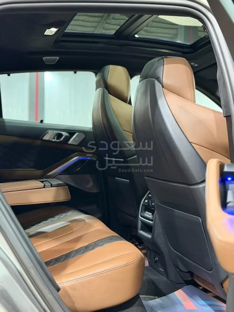 2022 بي ام دبليو الفئة اكس 6 إم كومبيتيشن