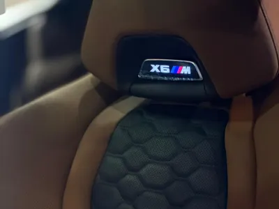 2022 بي ام دبليو الفئة اكس 6 إم كومبيتيشن