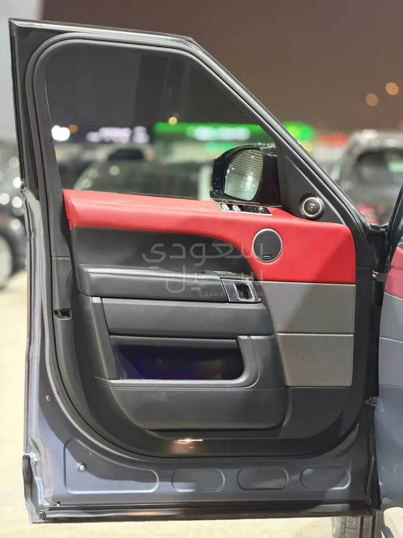 2020 لاند روفر رينج روفر سبورت اس اي