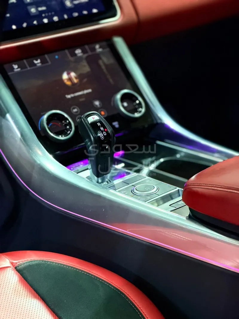 2020 لاند روفر رينج روفر سبورت اس اي