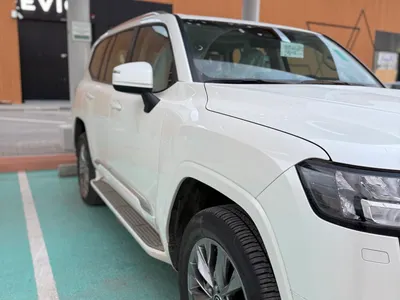 2025 تويوتا لاند كروزر جي اكس ار