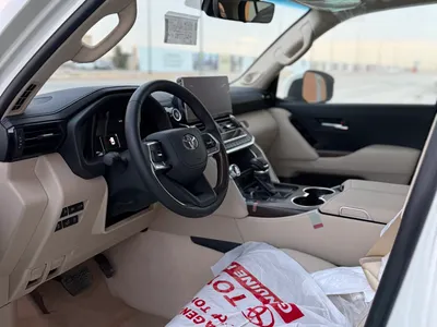 2025 تويوتا لاند كروزر جي اكس ار