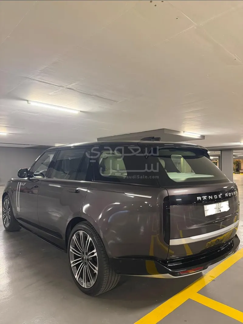 2023 لاند روفر رينج روفر فوج اوتوبيوغرافي