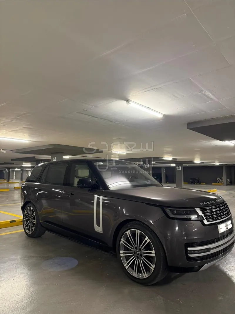 2023 لاند روفر رينج روفر فوج اوتوبيوغرافي