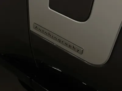 2023 لاند روفر رينج روفر فوج اوتوبيوغرافي