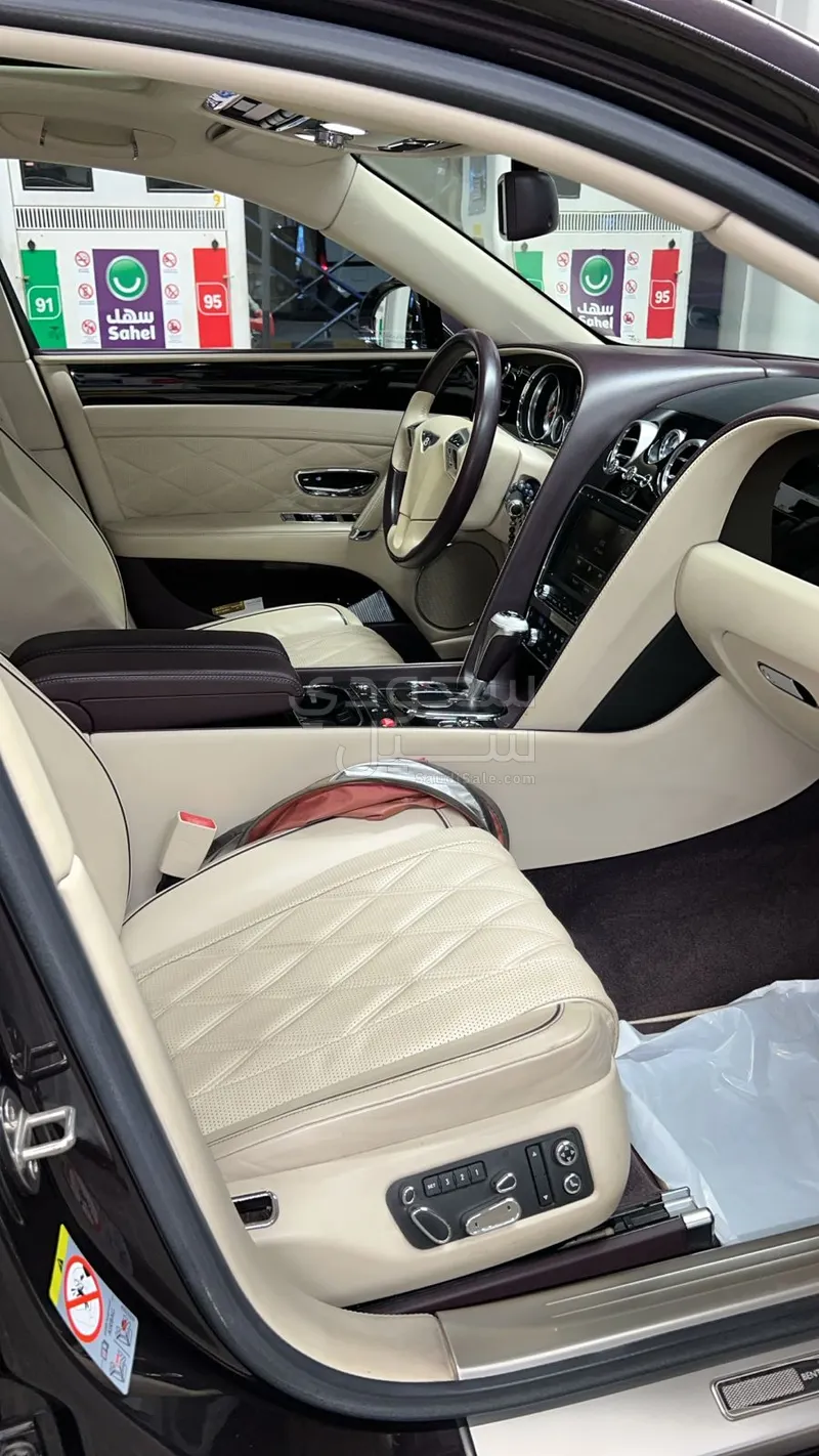 2016 بنتلي كونتيننتل فلاينج سبير