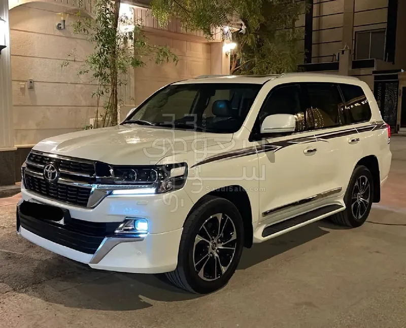 2021 تويوتا لاند كروزر جي اكس ار جراند تورينج