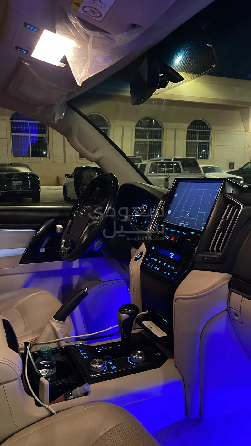 2021 تويوتا لاند كروزر جي اكس ار جراند تورينج