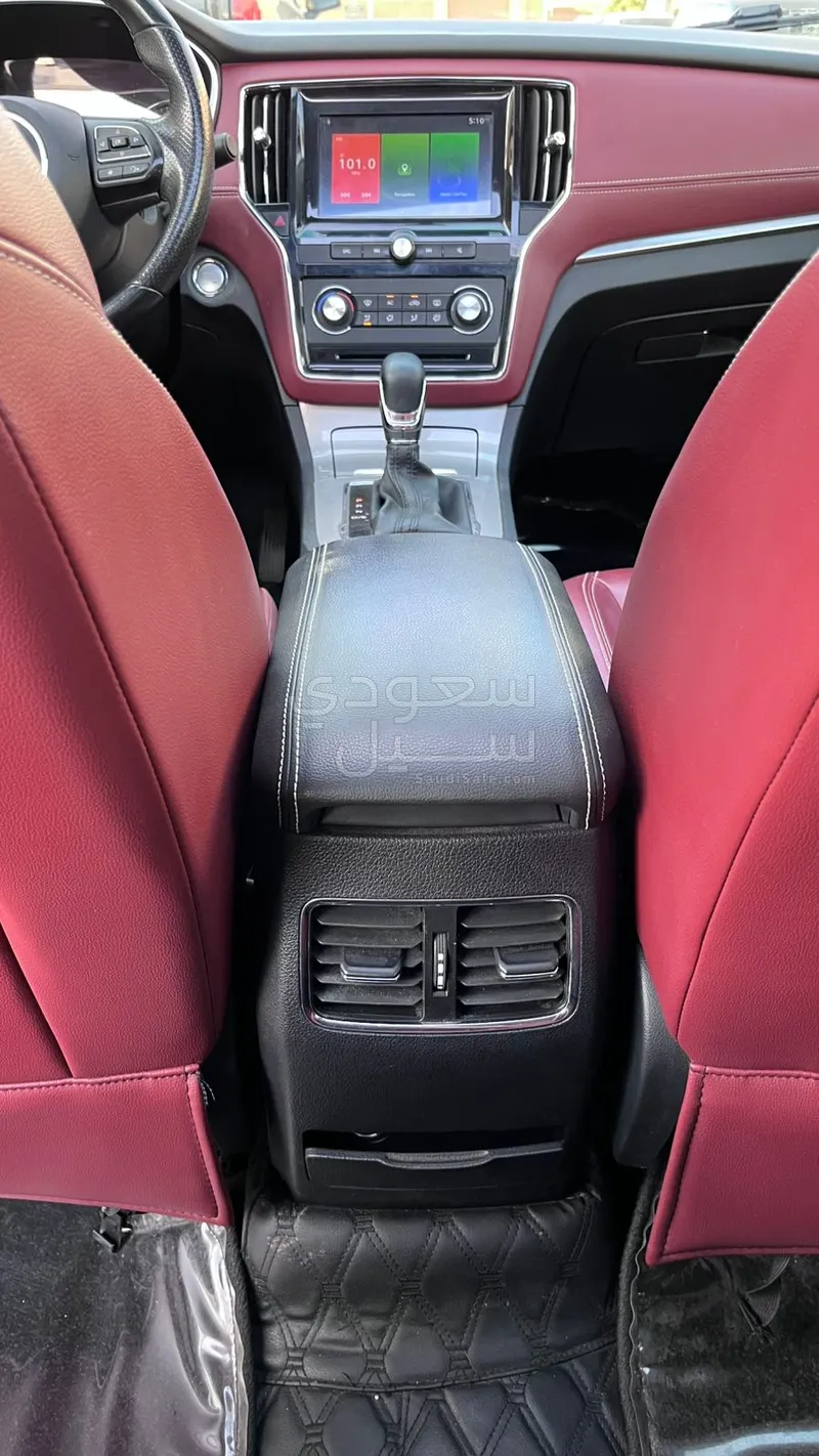 2022 ام جي ار اكس 5