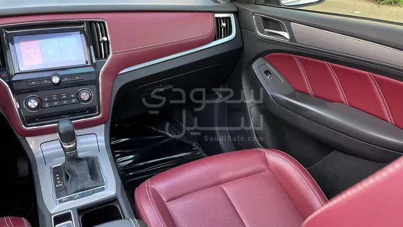 2022 ام جي ار اكس 5