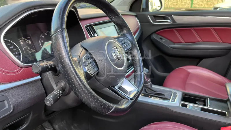 2022 ام جي ار اكس 5