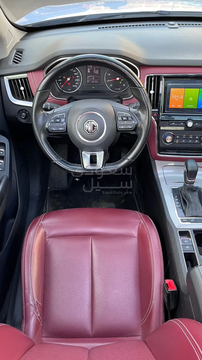 2022 ام جي ار اكس 5